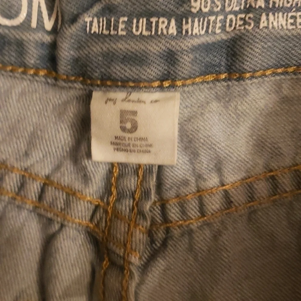 𝅺mom jeans. High waist rise - Picture 6 of 10